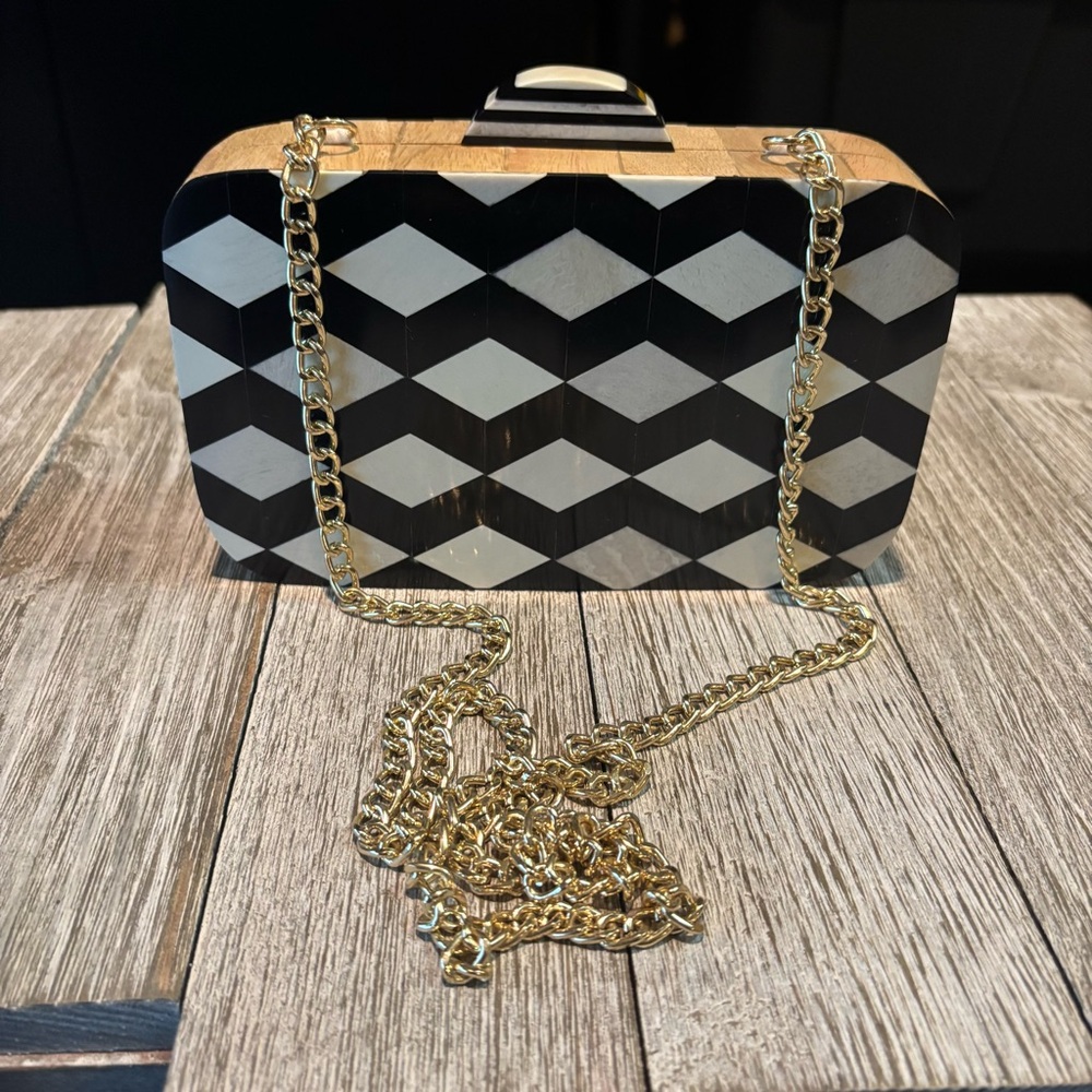Black And White Chevron Print Crossbody wooden Box Bag With Chain Strap